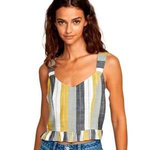 ☀️HOST PICK☀️ RVCA ruffled crop tank